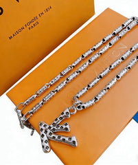 China Replica LV Necklaces 78usd Only