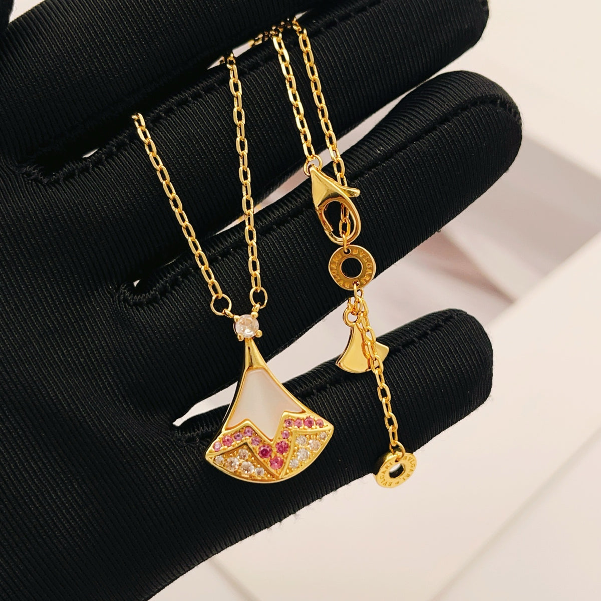 China Replica Bvlgari Necklaces 38usd Only