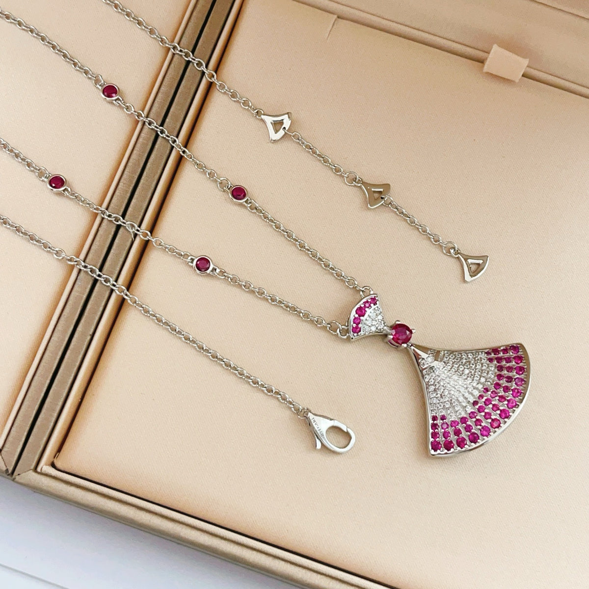 China Replica Bvlgari Necklaces 42usd Only