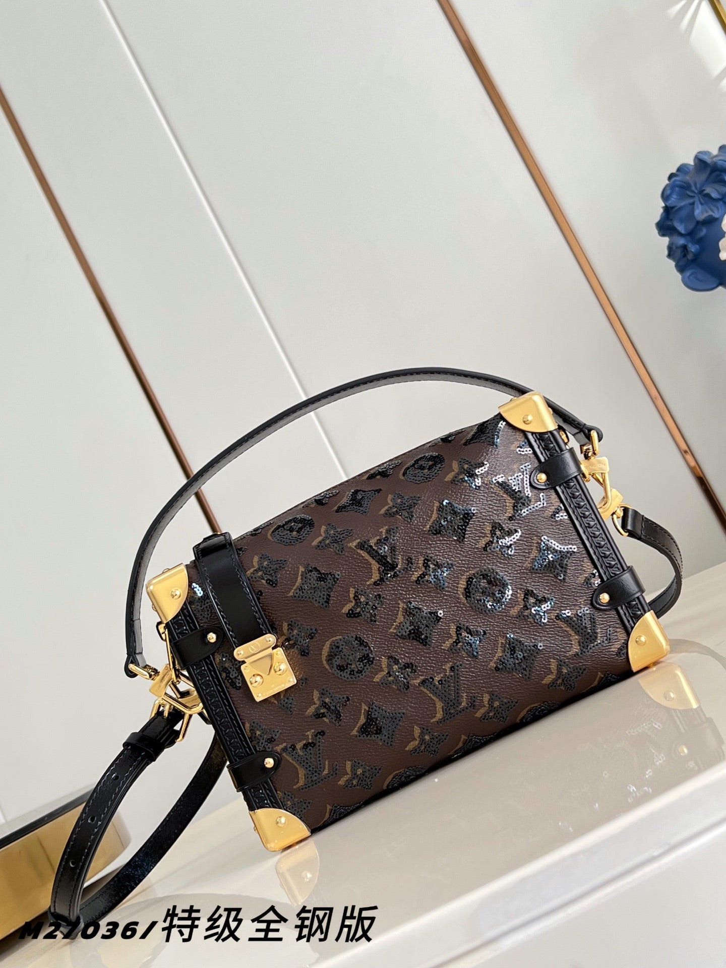 China Replica LV Handbags 270usd Only