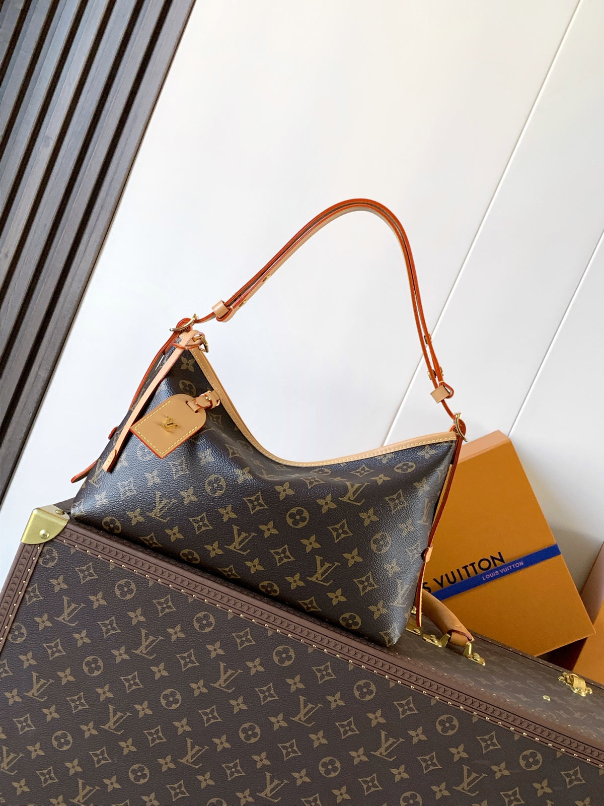 China Replica LV Handbags 135usd Only