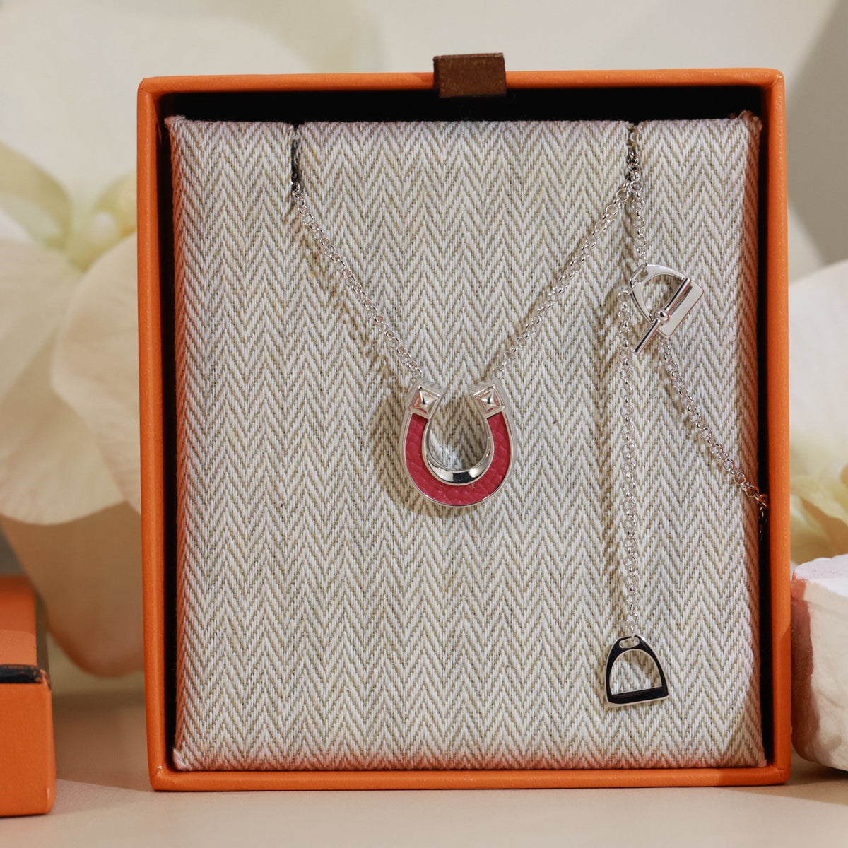 China Replica Hermes Necklaces 33usd Only