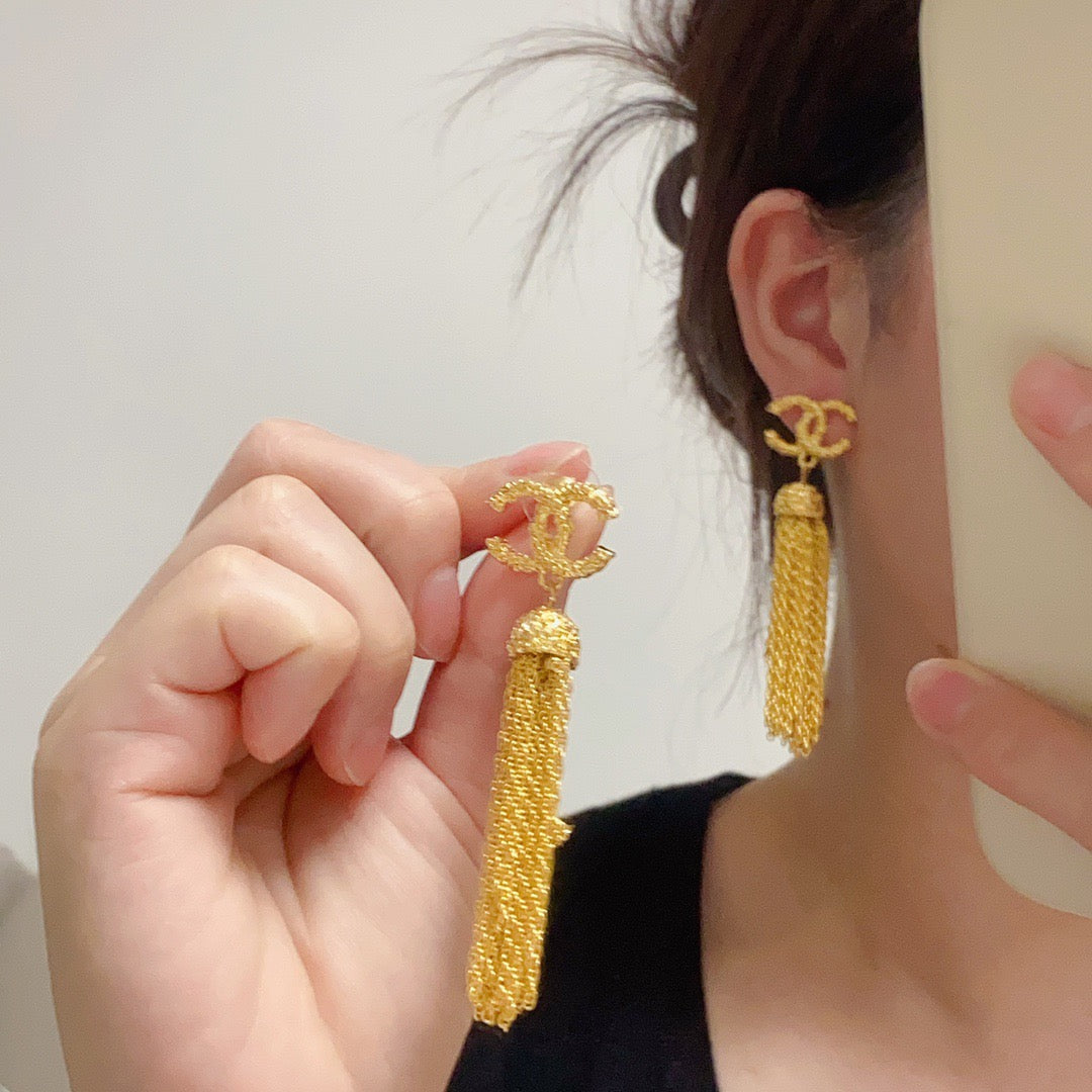 China Replica Chanel Earrings 28usd Only