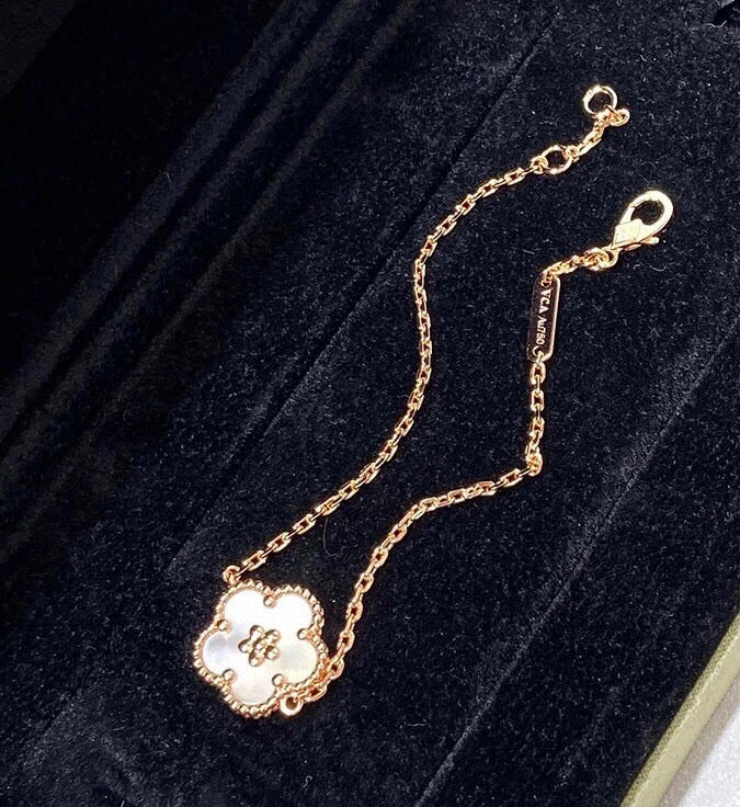 China Replica Van Cleef Arpels Bracelets 45usd Only