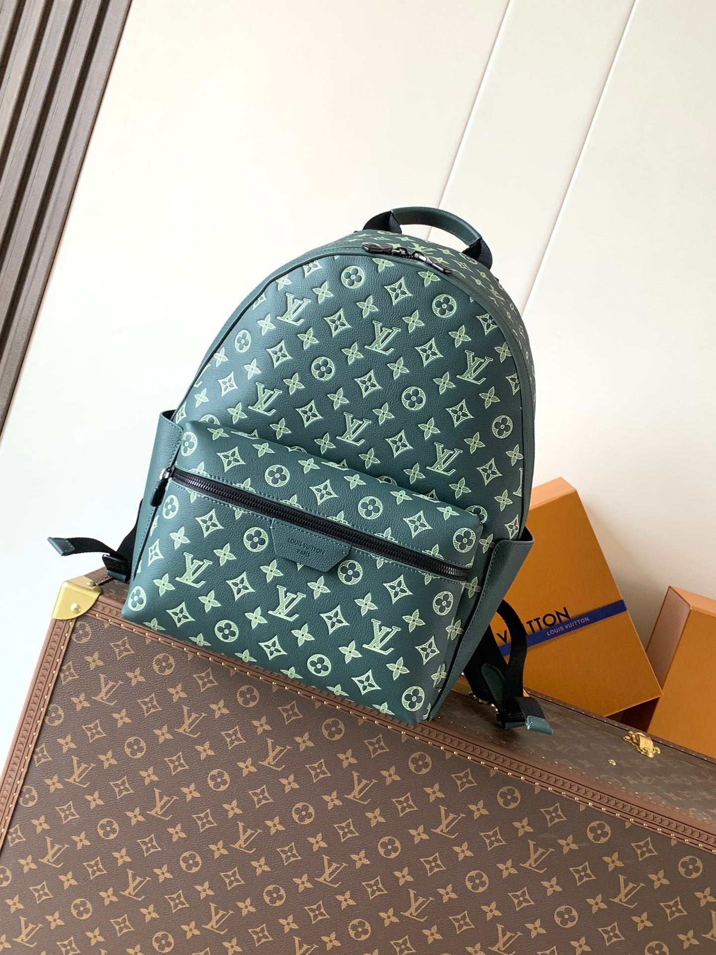 China Replica LV Handbags 225usd Only