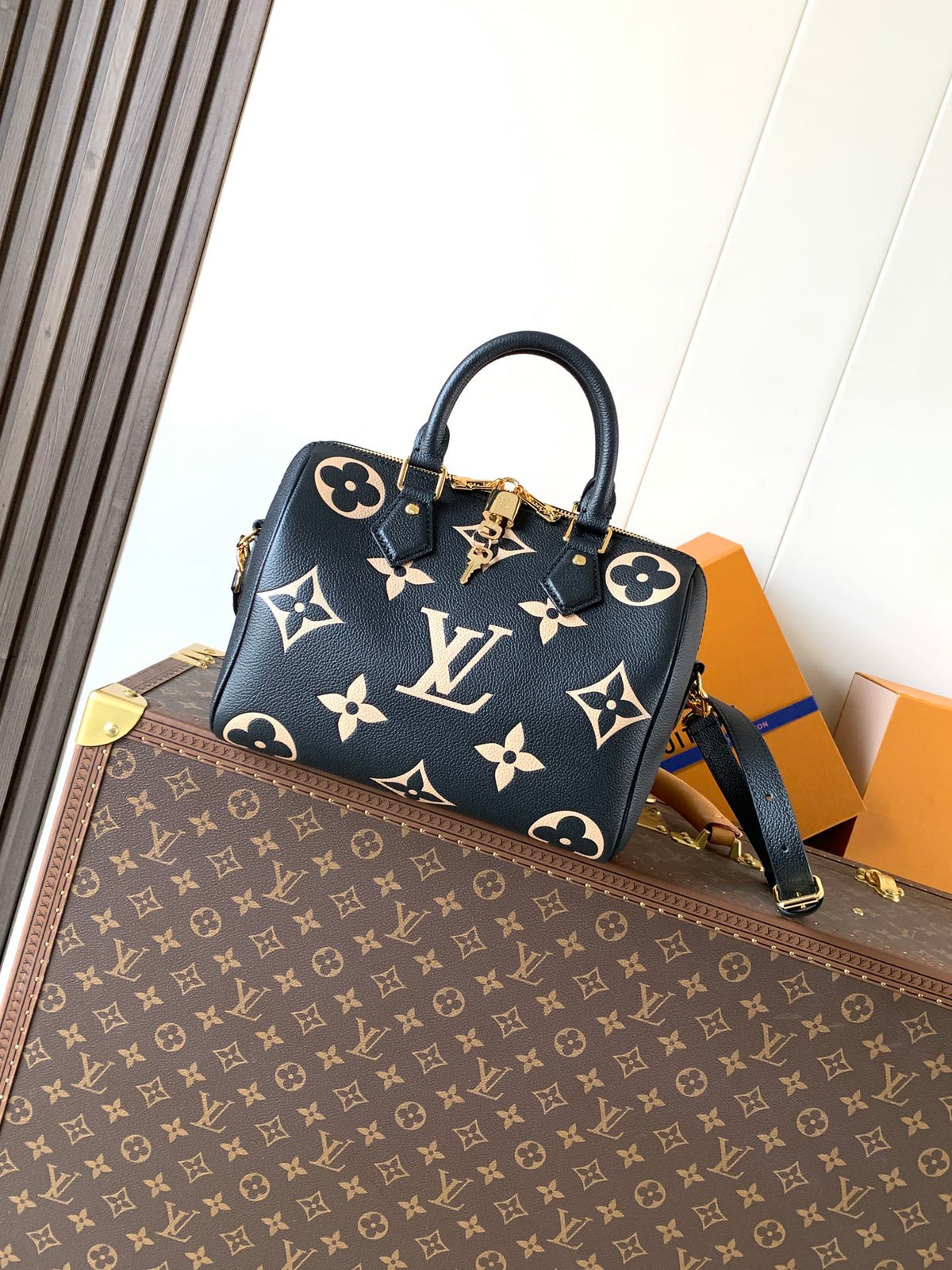 China Replica LV Handbags 180usd Only