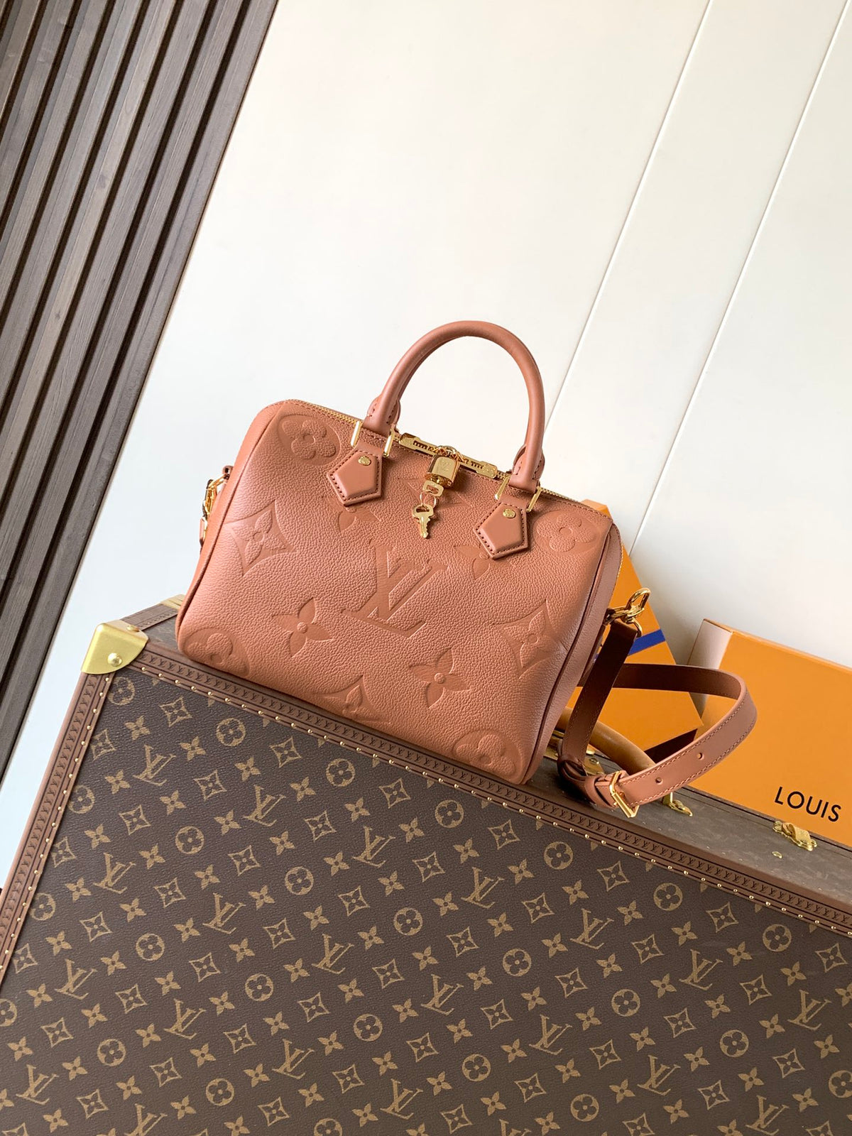 China Replica LV Handbags 180usd Only
