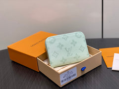 China Replica LV Handbags 54usd Only
