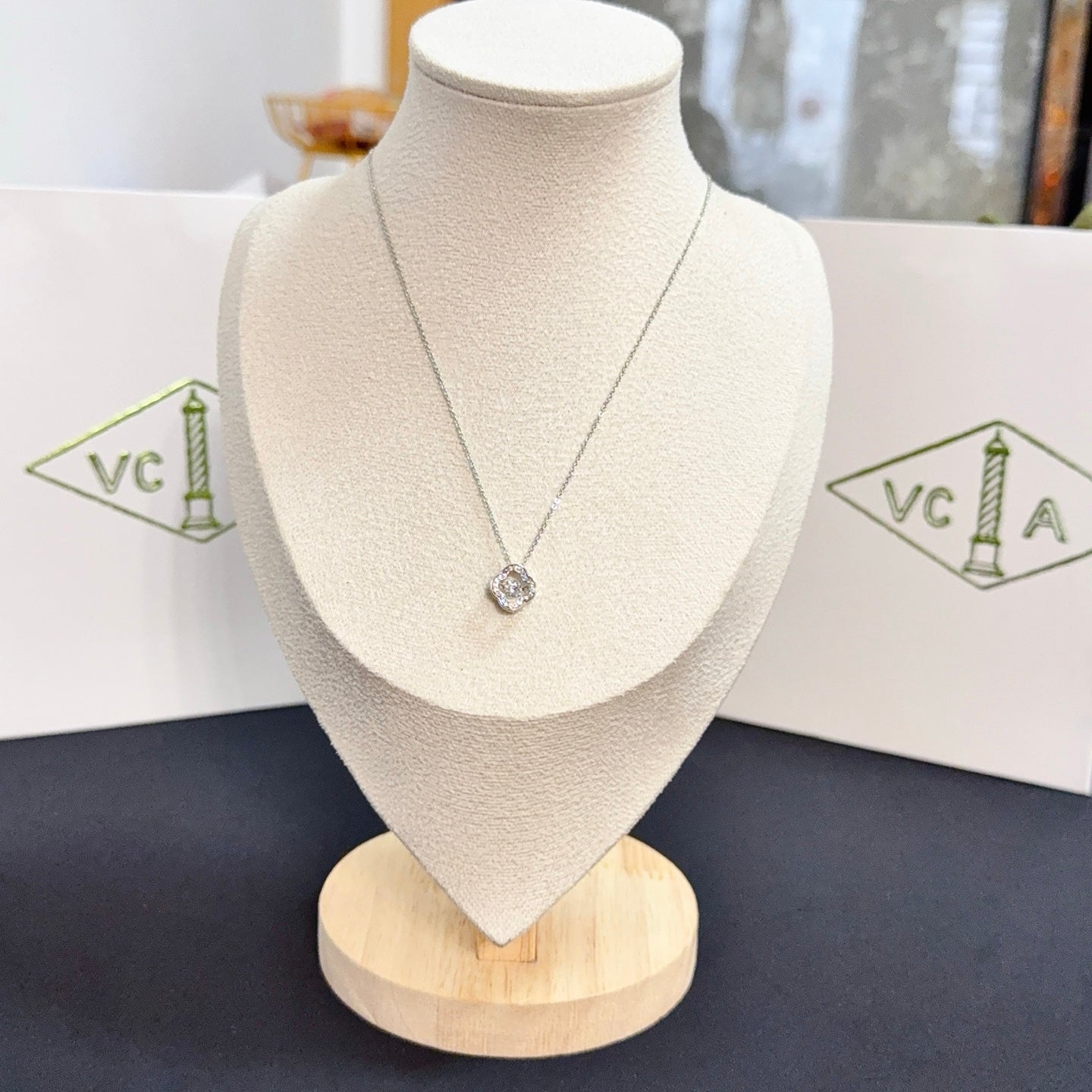 China Replica Van Cleef Arpels Necklaces 51usd Only