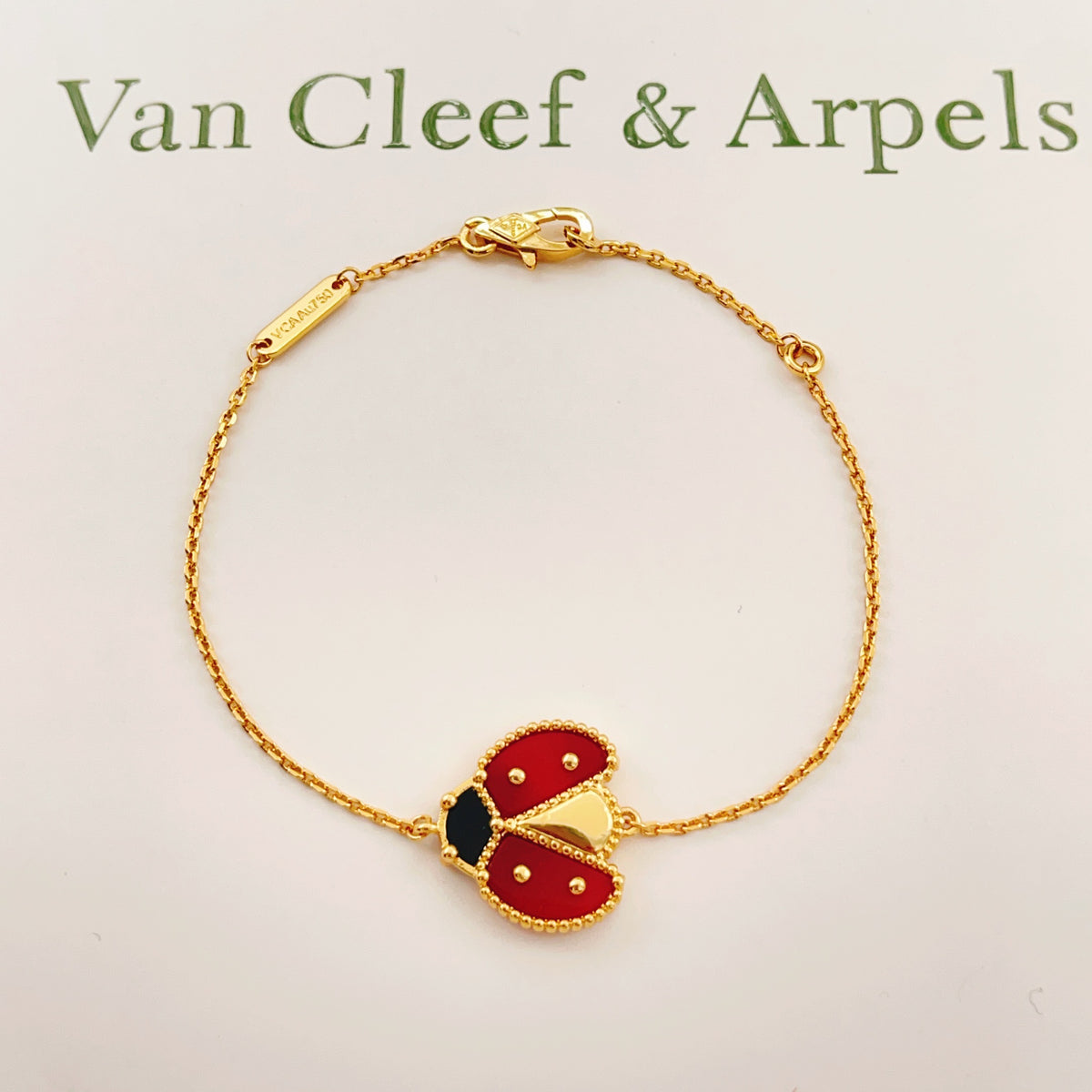 China Replica Van Cleef Arpels Bracelets 30usd Only