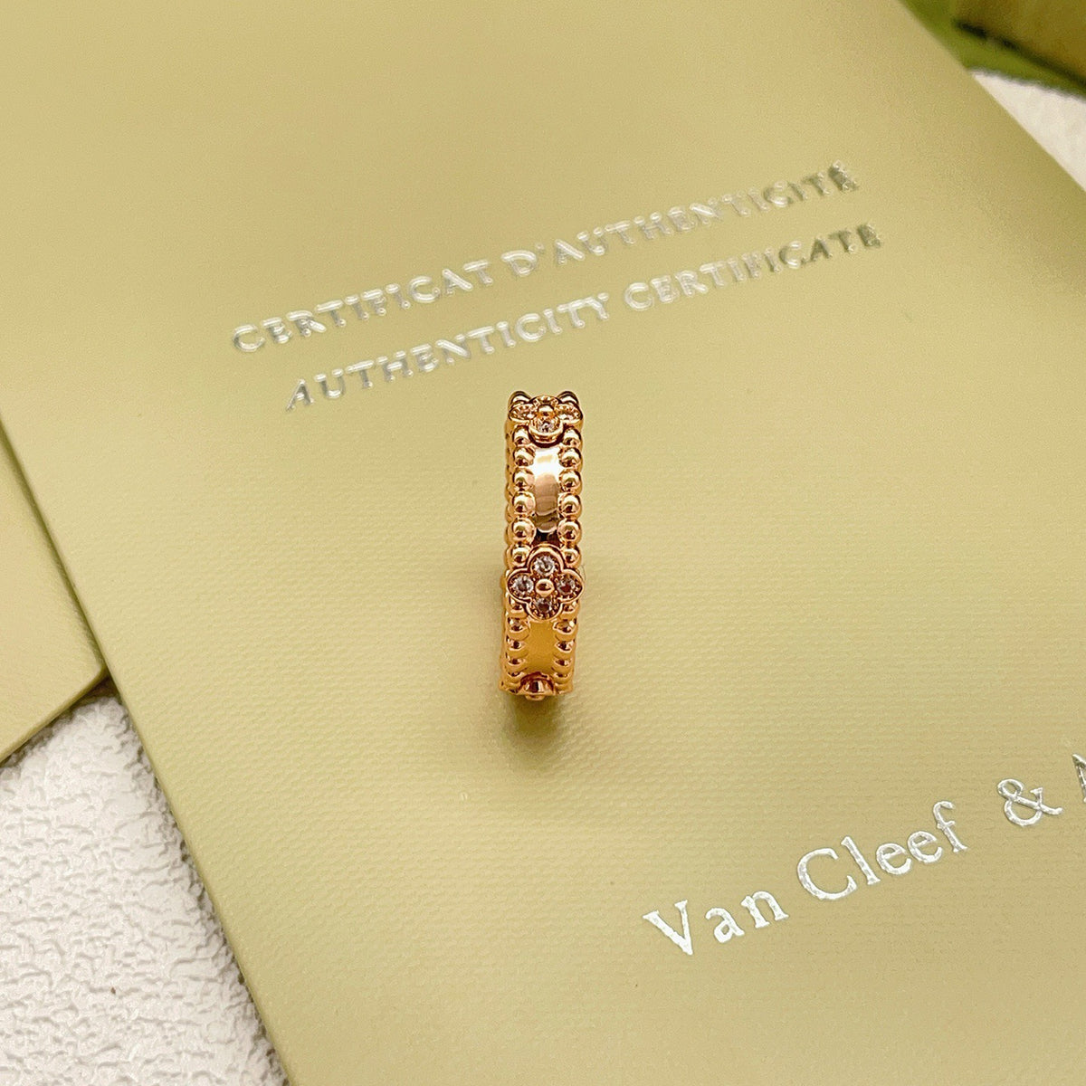 China Replica Van Cleef Arpels Rings 28usd Only