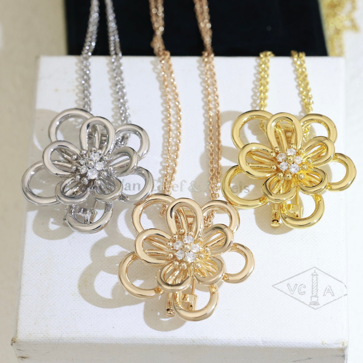 China Replica Van Cleef Arpels Necklaces 45usd Only