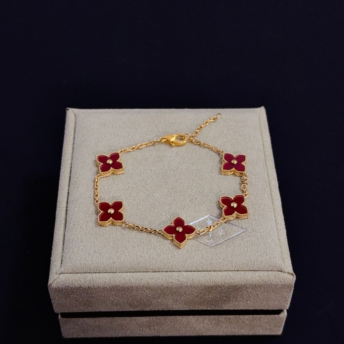 China Replica Van Cleef Arpels Bracelets 52usd Only