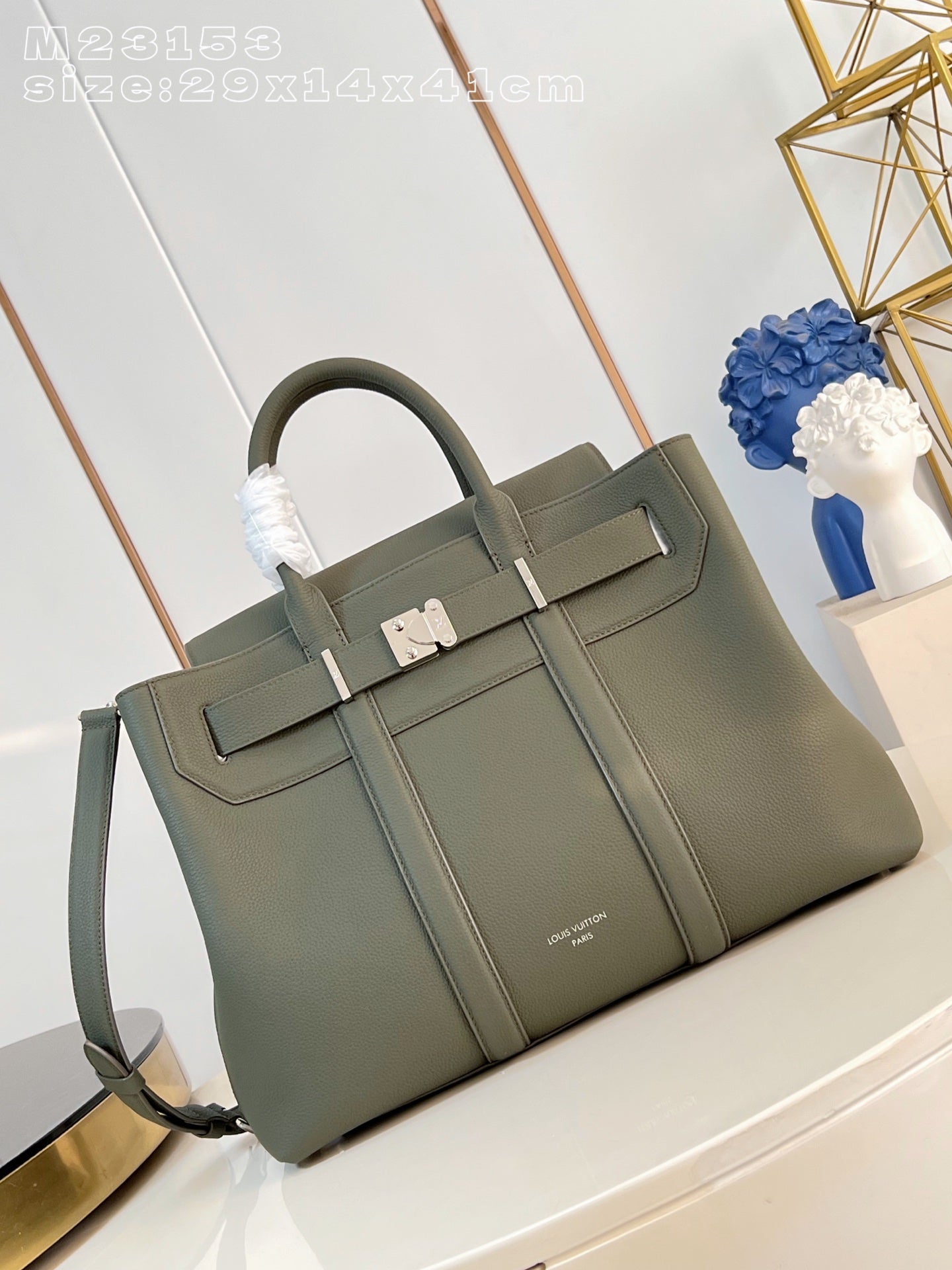 China Replica LV Handbags 405usd Only