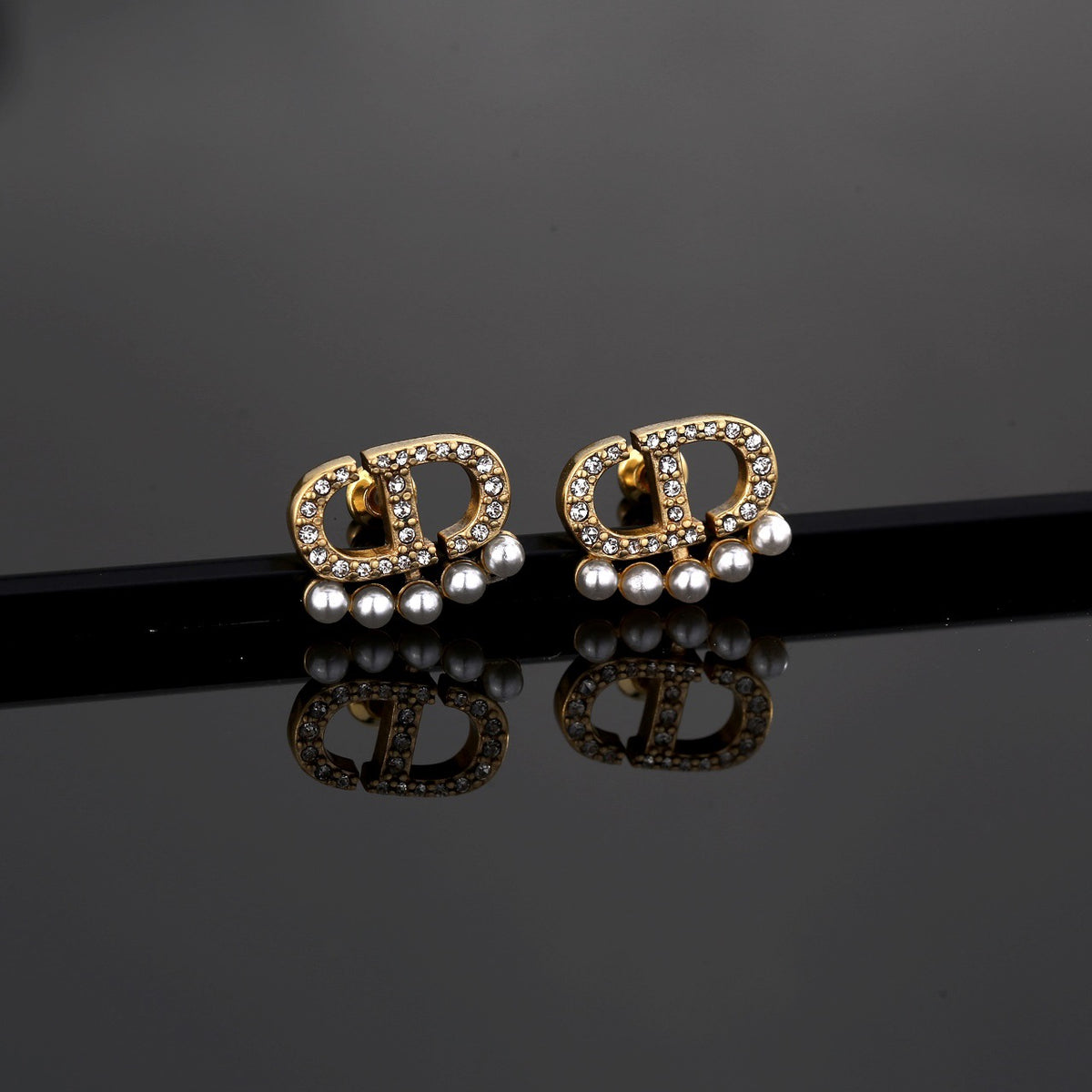 China Replica Dior Earrings 20usd Only