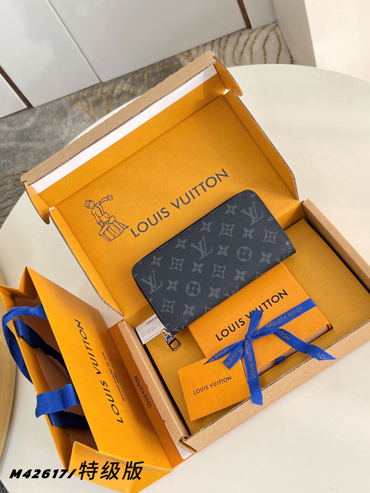 China Replica LV Handbags 111usd Only