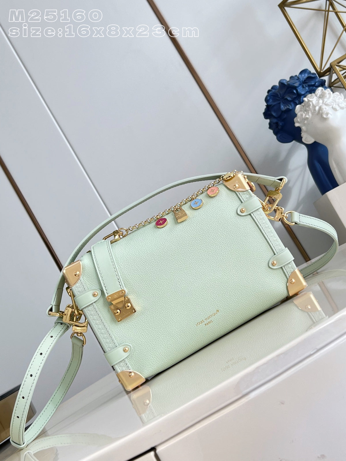 China Replica LV Handbags 243usd Only