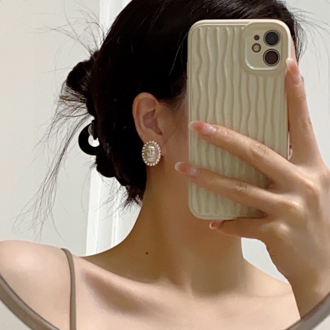 China Replica Chanel Earrings 28usd Only