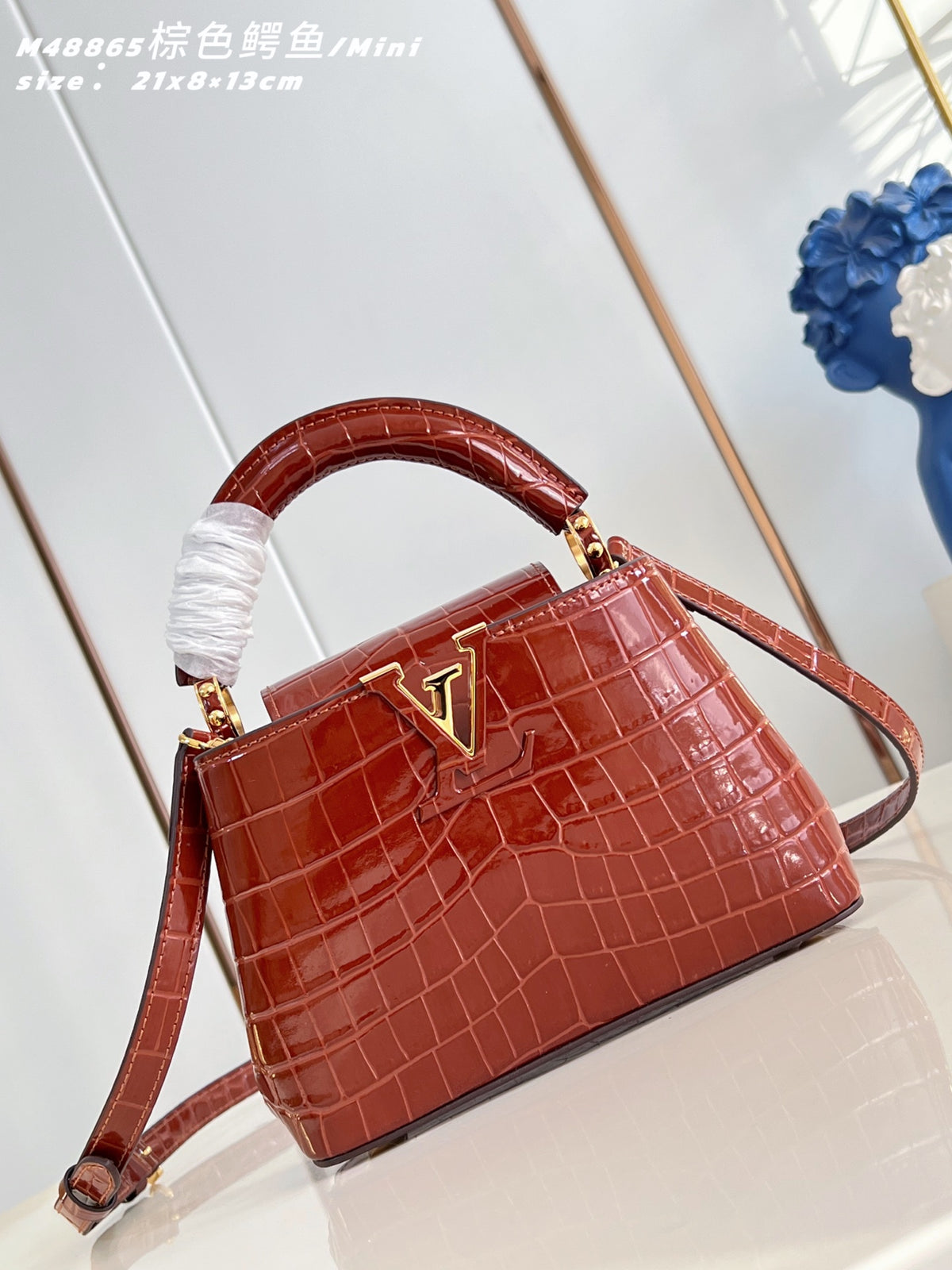 China Replica LV Handbags 255usd Only