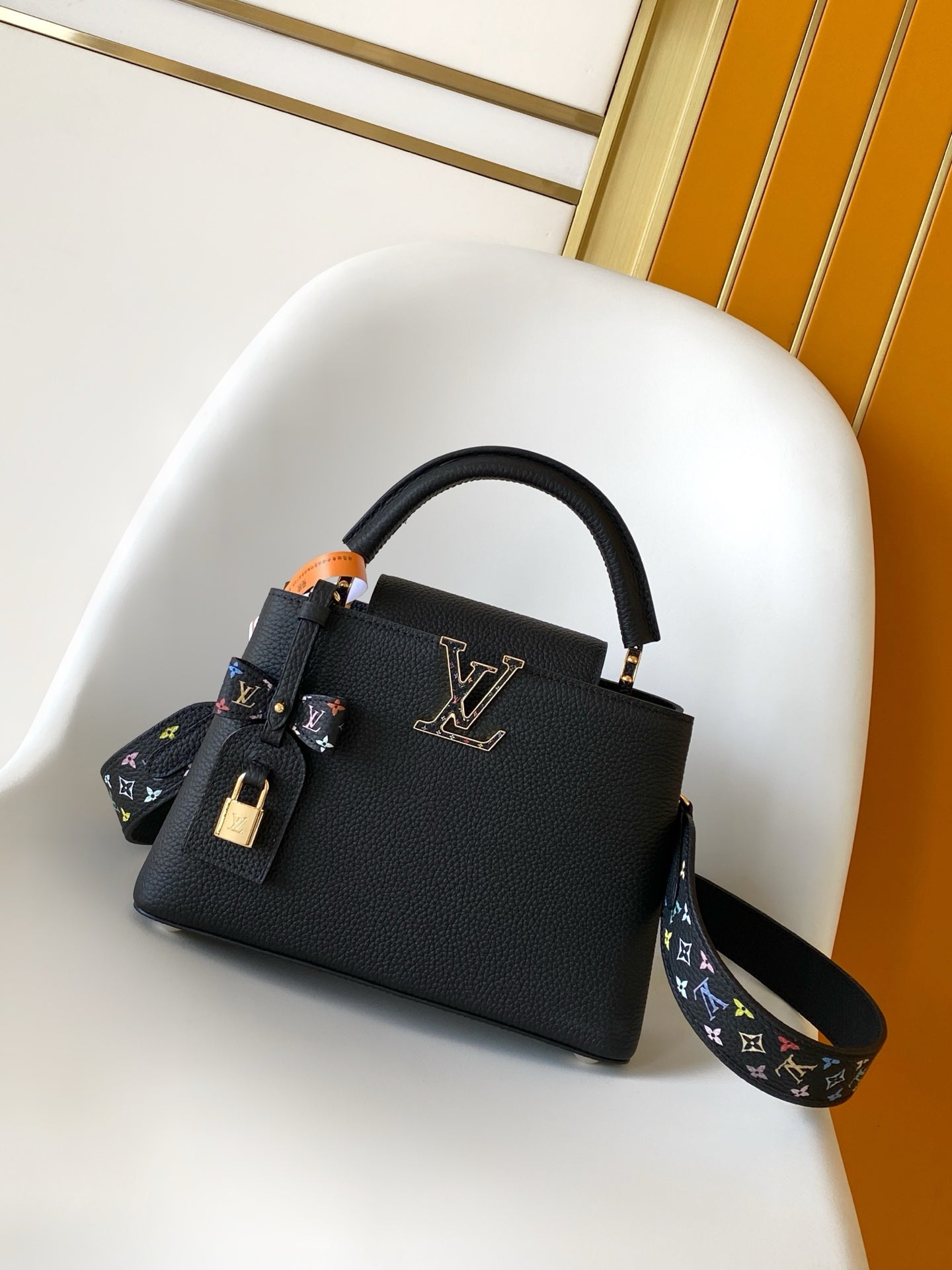 China Replica LV Handbags 354usd Only