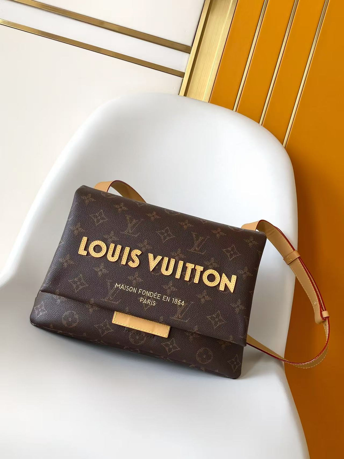 China Replica LV Handbags 165usd Only
