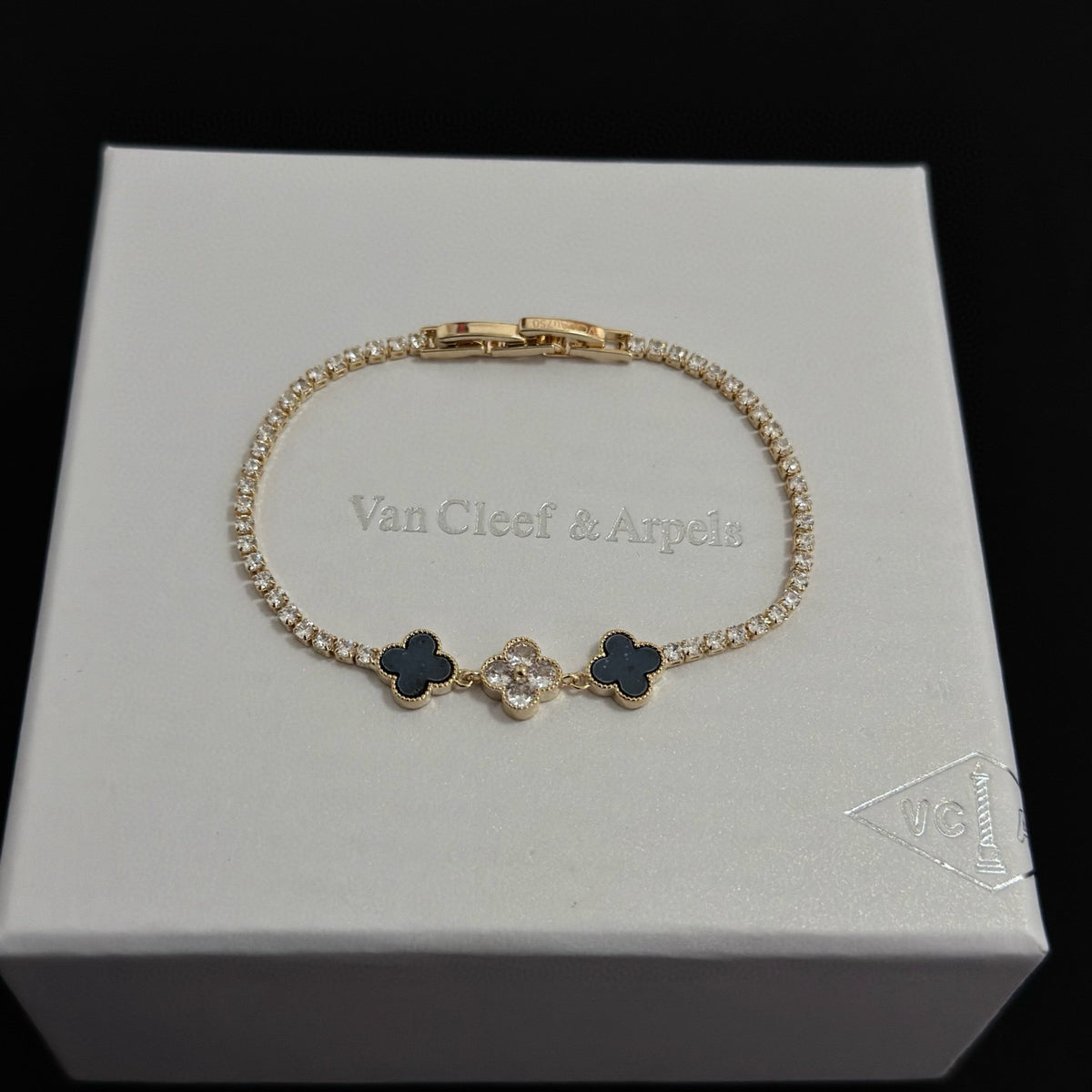 China Replica Van Cleef Arpels Bracelets 48usd Only