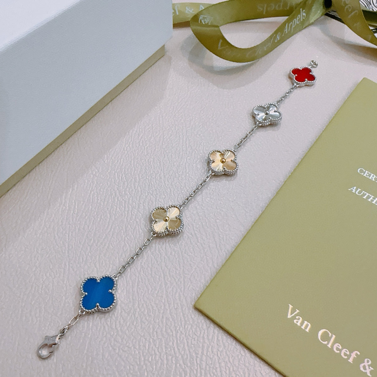 China Replica Van Cleef Arpels Bracelets 40usd Only