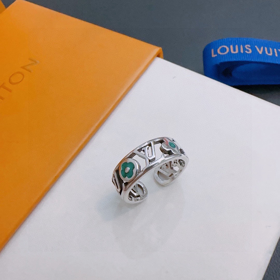 China Replica LV Necklaces 36usd Only