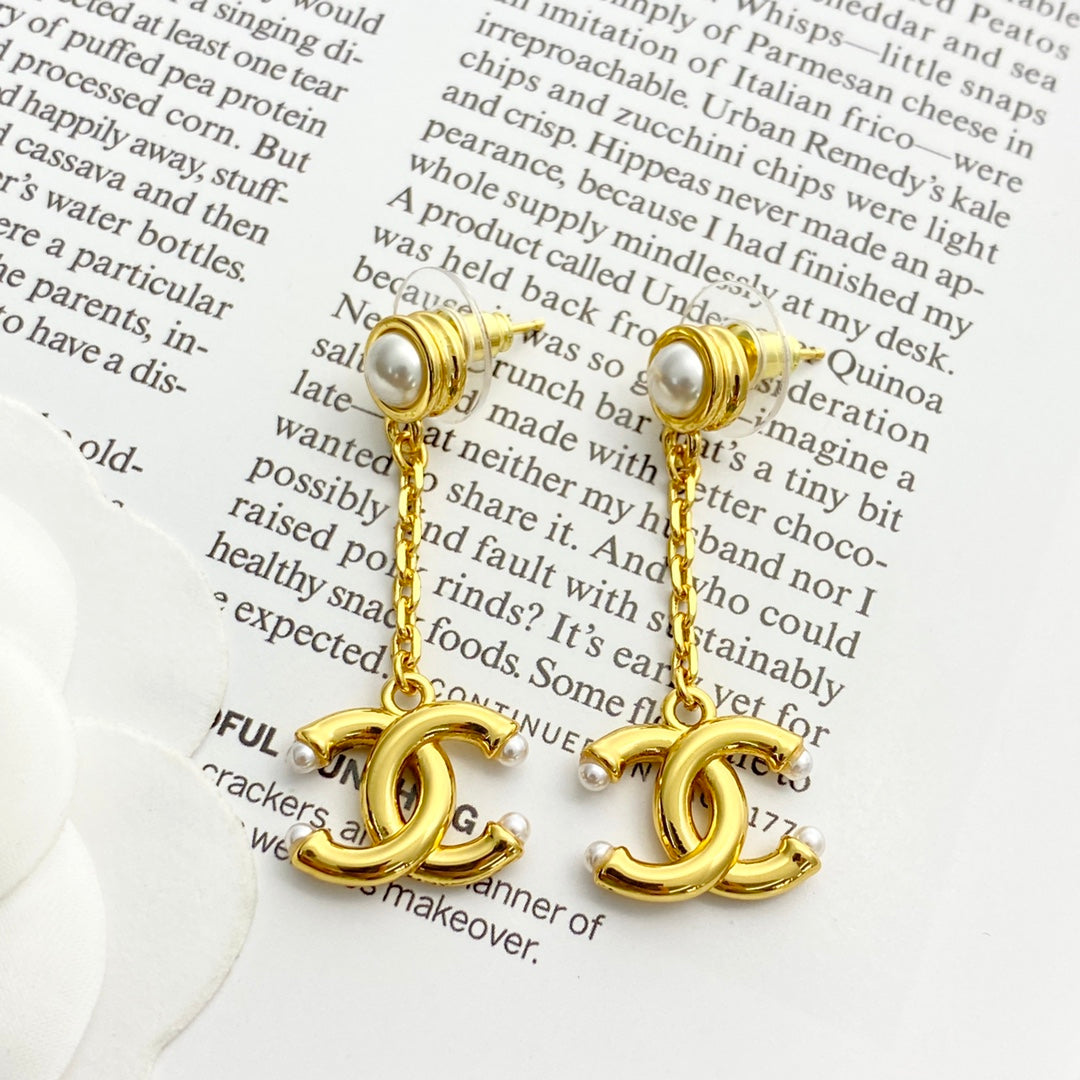 China Replica Chanel Earrings 28usd Only