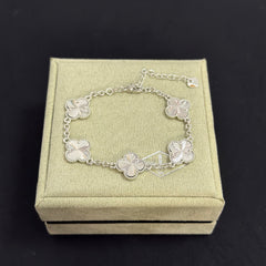 China Replica Van Cleef Arpels Bracelets 52usd Only
