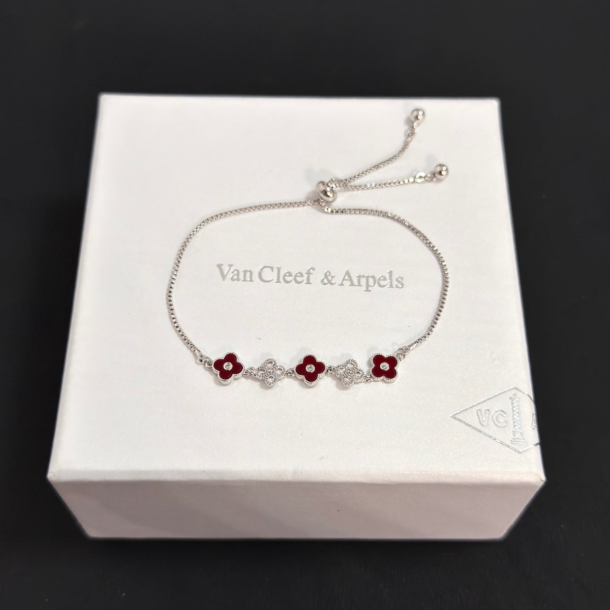 China Replica Van Cleef Arpels Bracelets 52usd Only