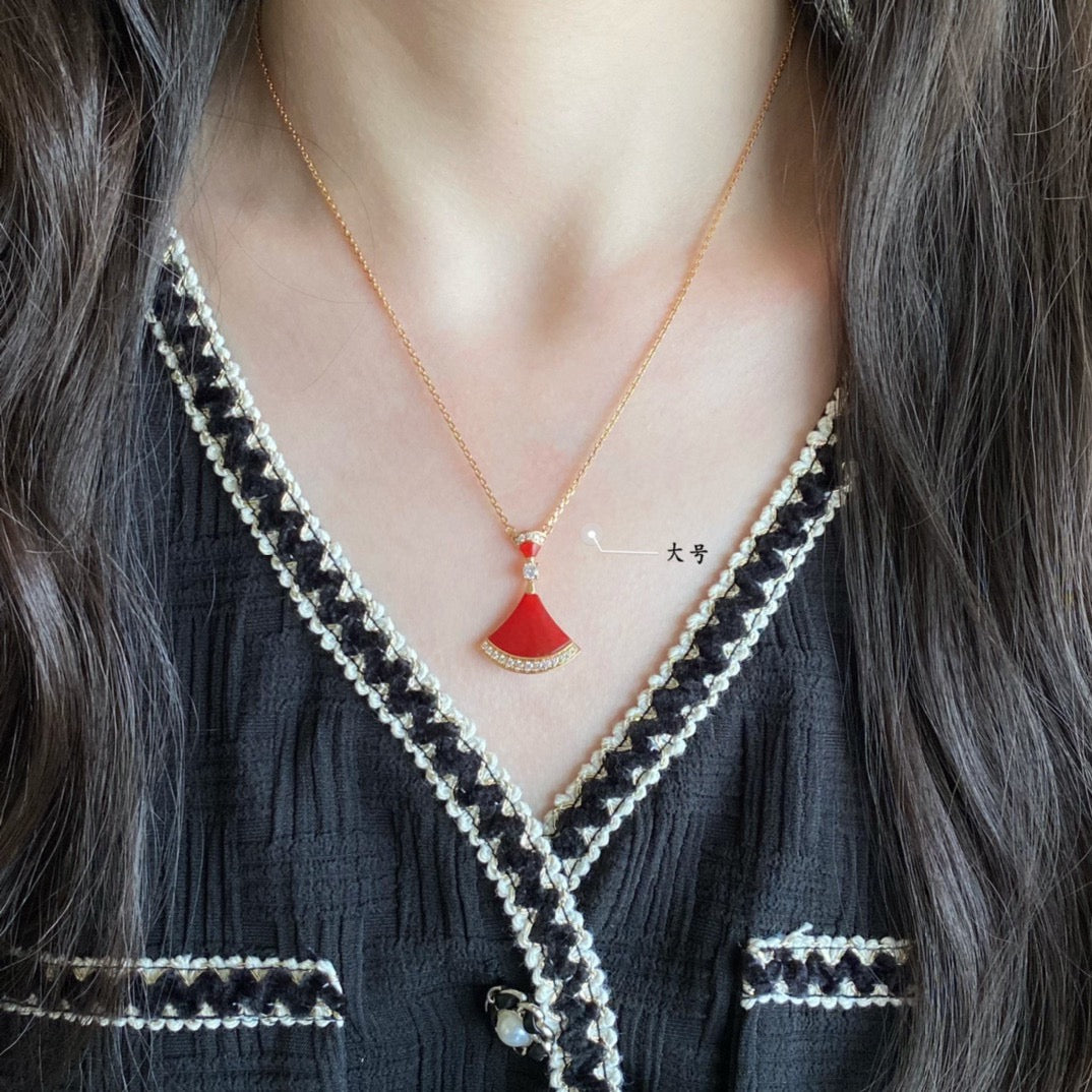 China Replica Bvlgari Necklaces 33usd Only