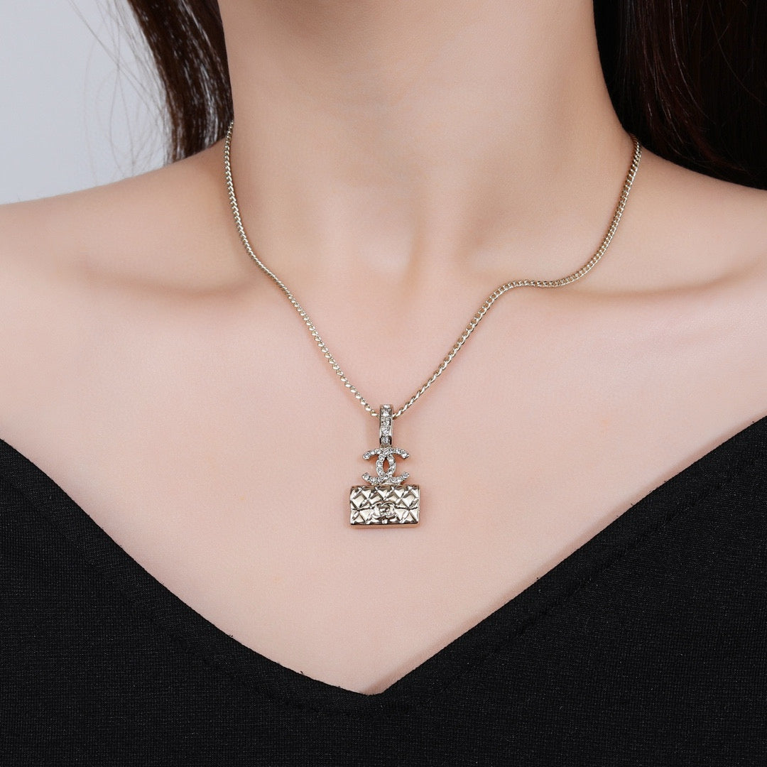 China Replica Chanel Necklaces 30usd Only