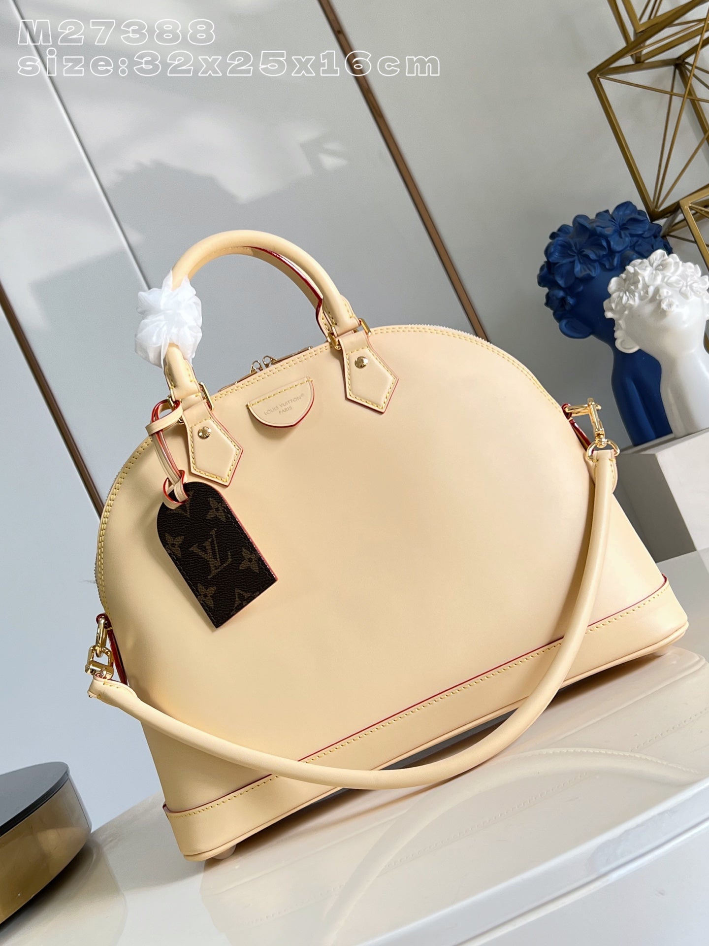 China Replica LV Handbags 270usd Only