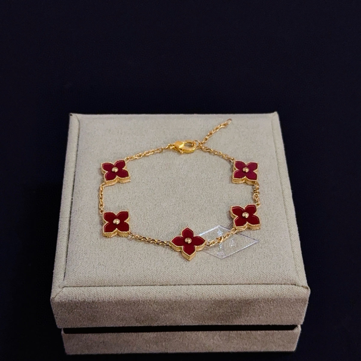 China Replica Van Cleef Arpels Bracelets 52usd Only