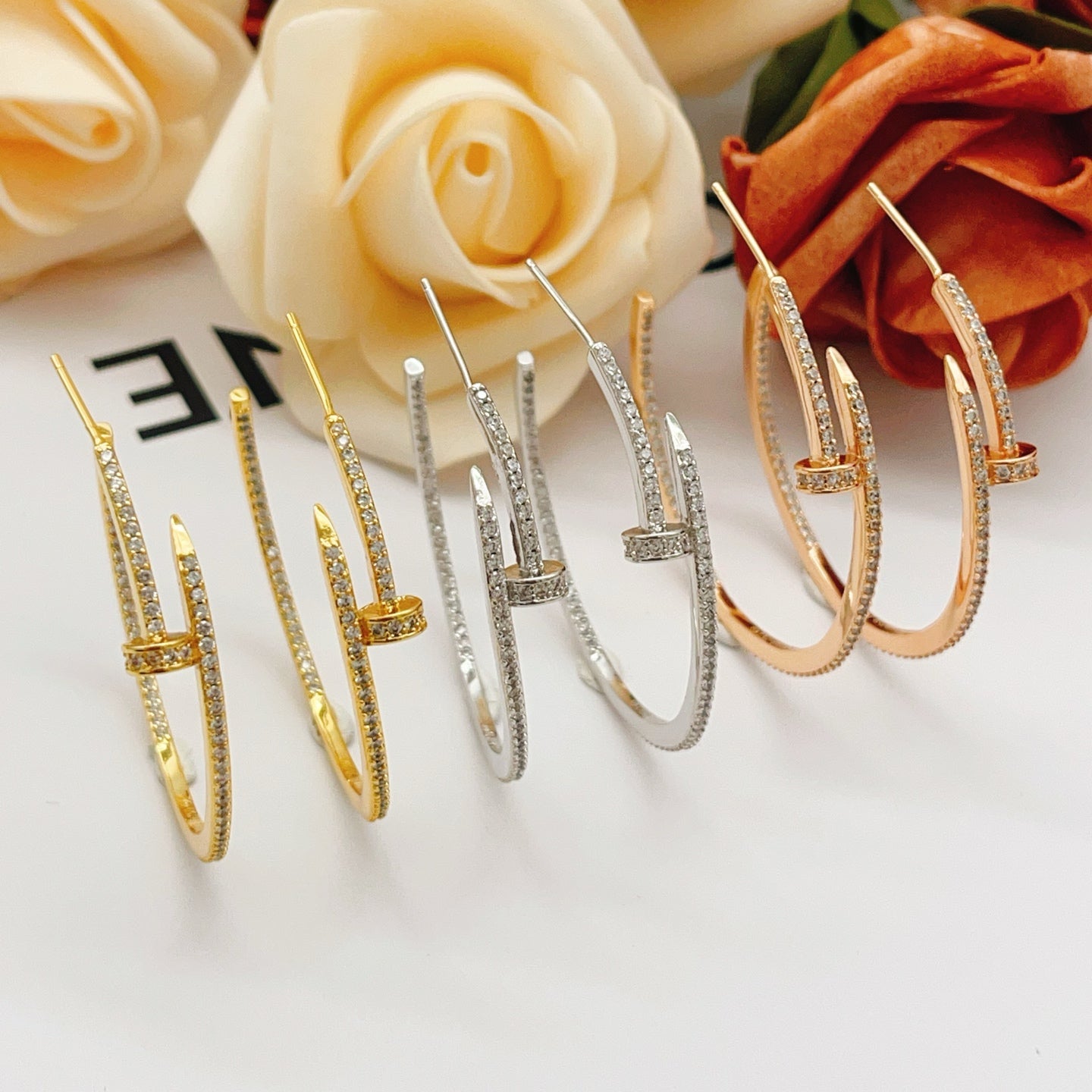 China Replica Cartier Earrings 32usd Only