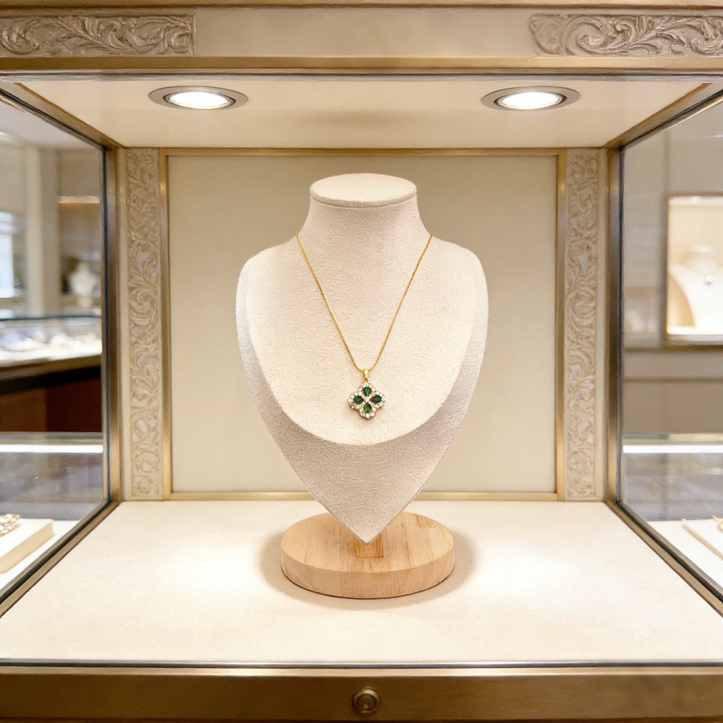 China Replica Van Cleef Arpels Necklaces 57usd Only