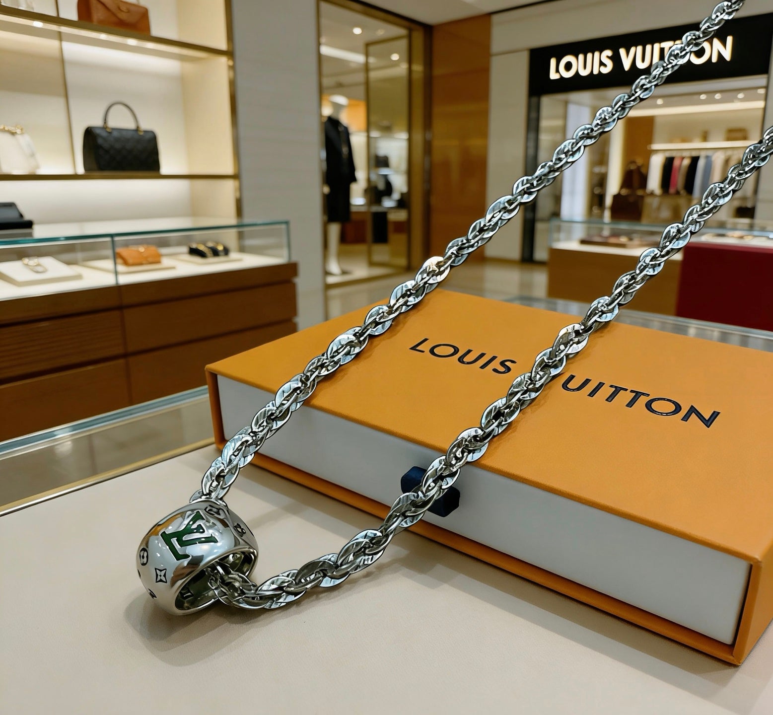 China Replica LV Necklaces 54usd Only