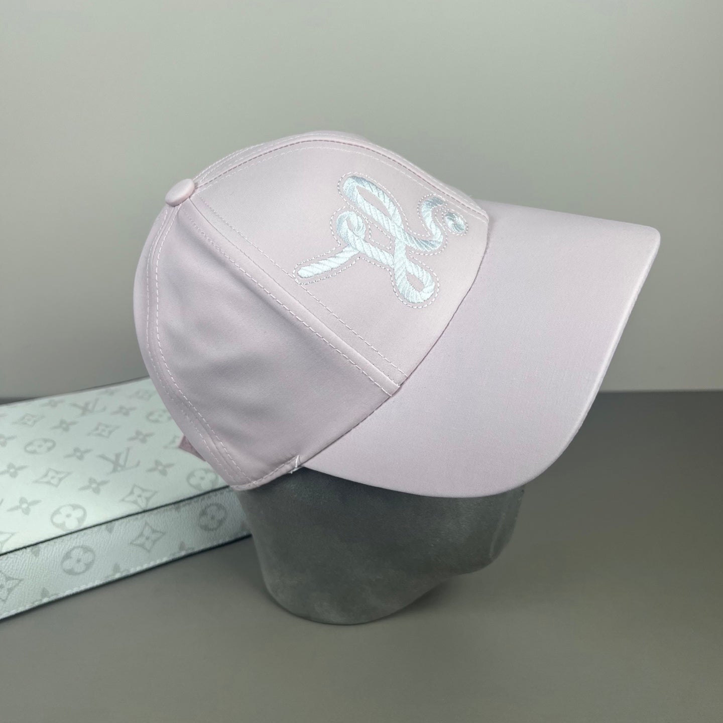 China Replica Hermes Hats 20usd Only