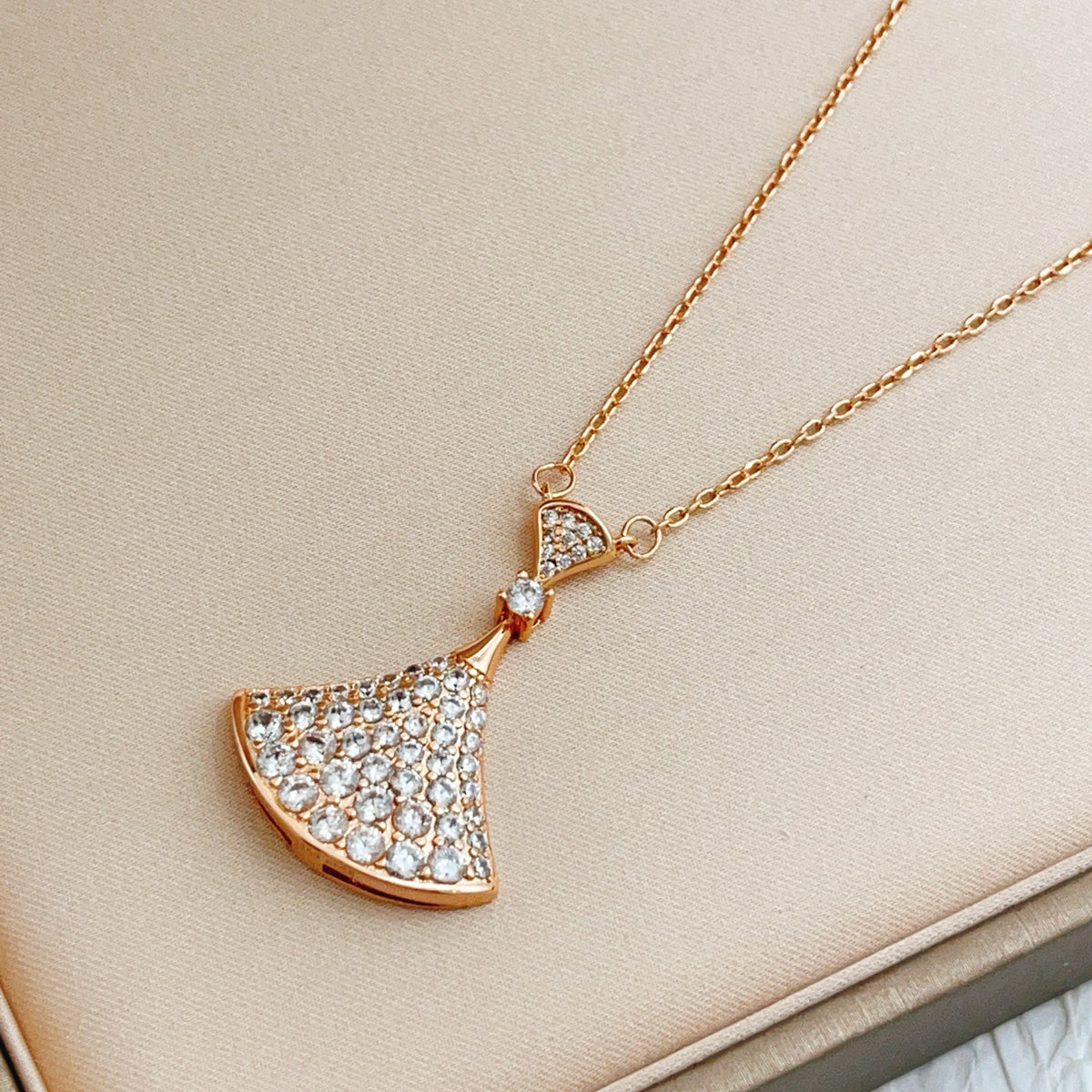 China Replica Bvlgari Necklaces 39usd Only
