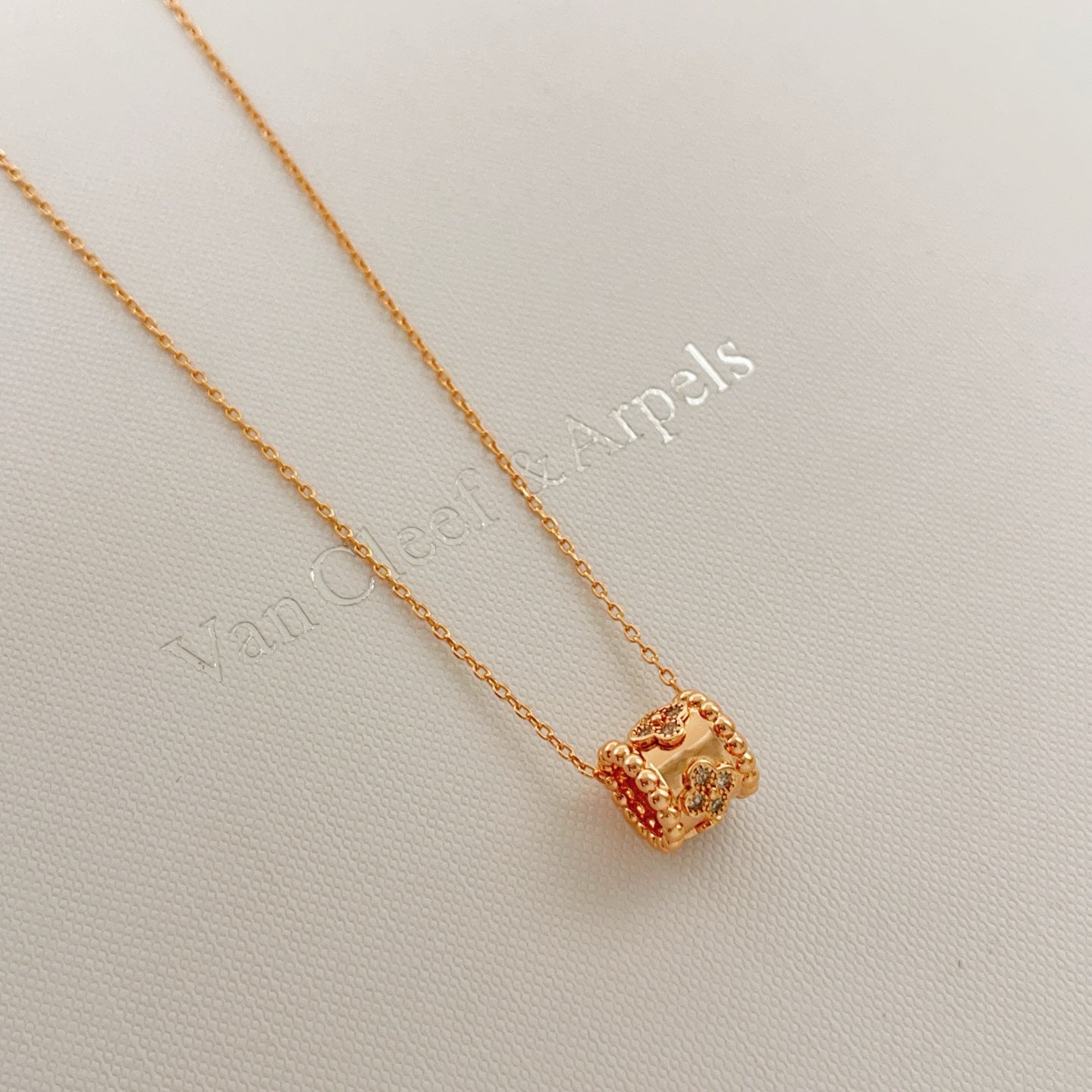 China Replica Van Cleef Arpels Necklaces 36usd Only