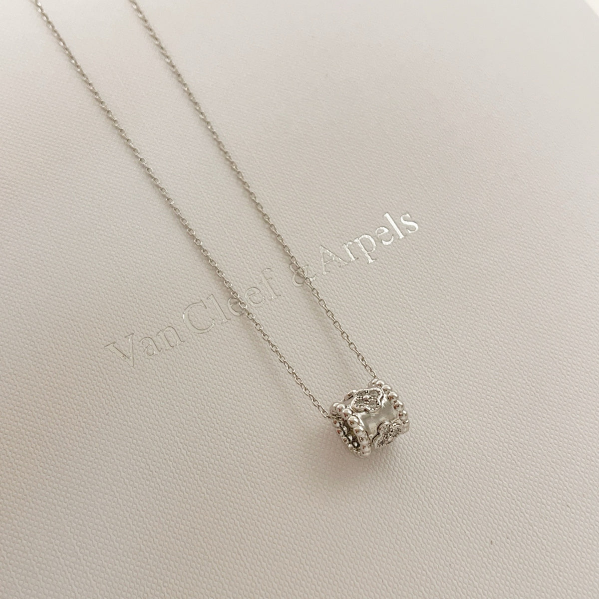 China Replica Van Cleef Arpels Necklaces 36usd Only