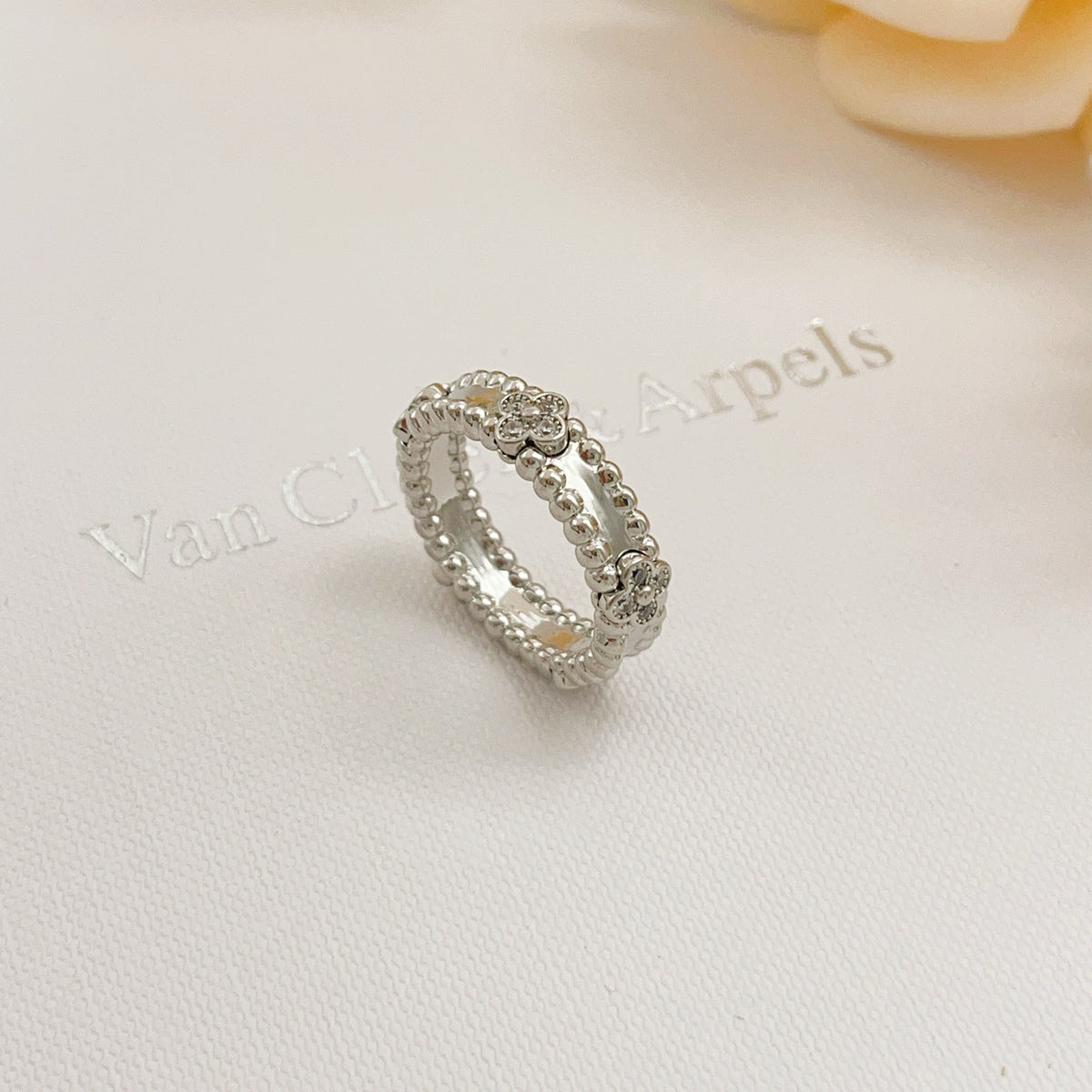 China Replica Van Cleef Arpels Rings 29usd Only