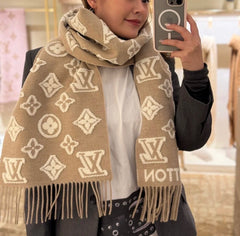 China Replica LV Scarf 62usd Only
