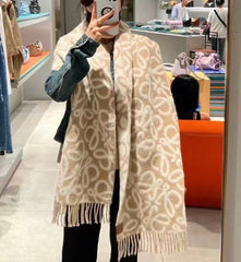 China Replica Loewe Scarf 42usd Only