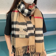 China Replica Burberry Scarf 56usd Only