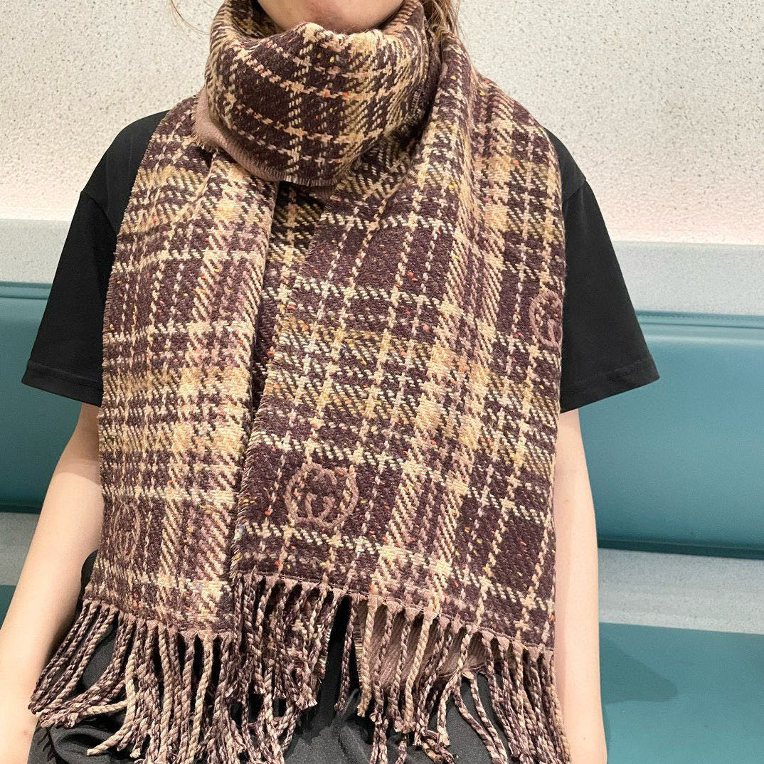 China Replica Gucci Scarf 38usd Only