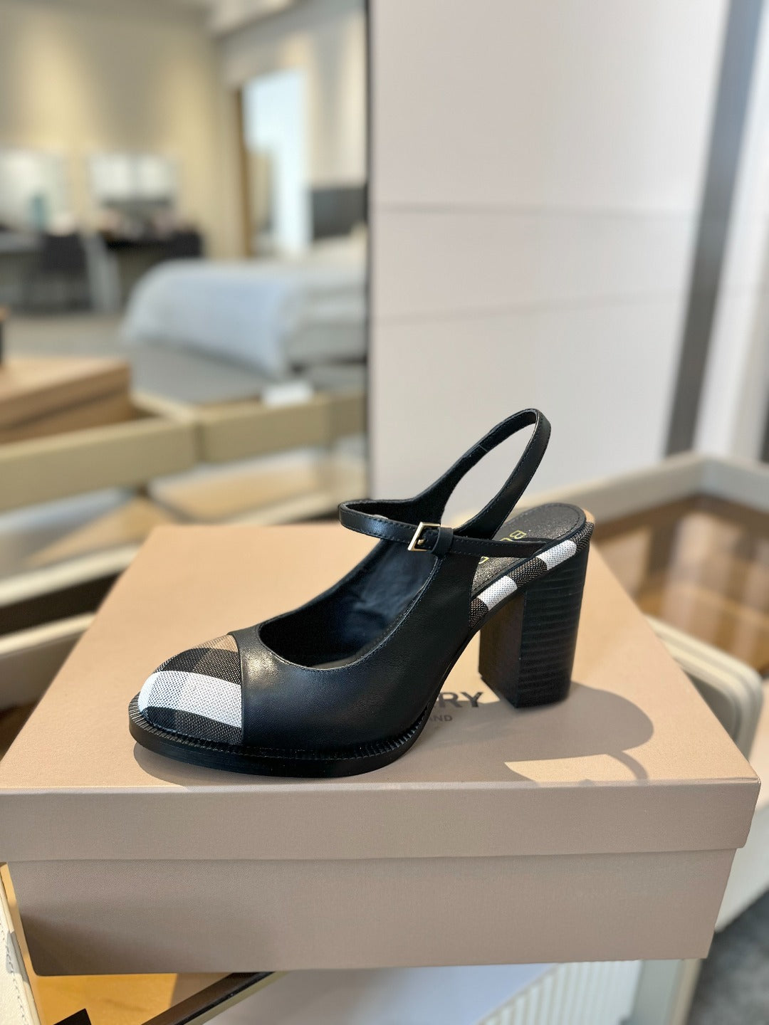 China Replica Burberry Women Shoes 112usd Only
