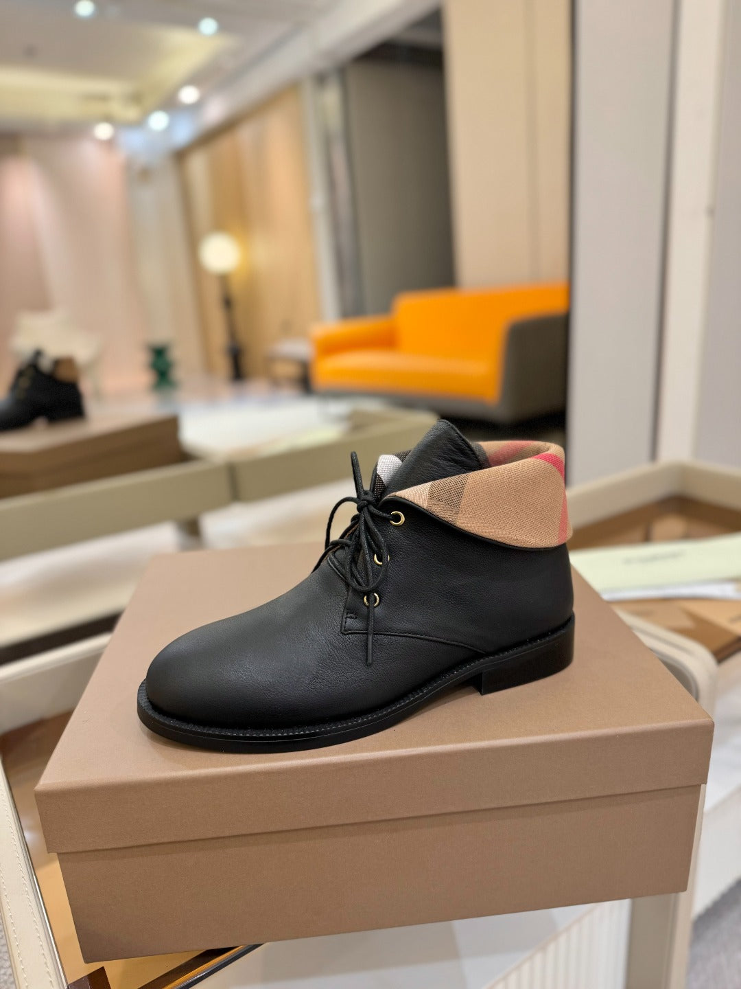China Replica Burberry Women Shoes 140usd Only