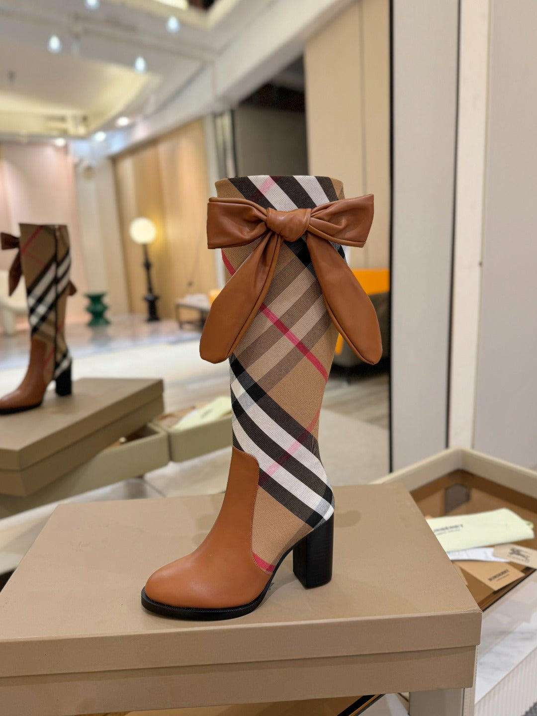 China Replica Burberry Women Shoes 182usd Only